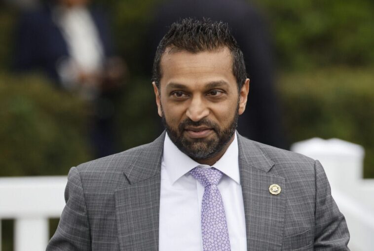 kash-patel-finds-secret-fbi-room-filled-with-thousands-of-trump-russia-docs-in-‘burn-bags’