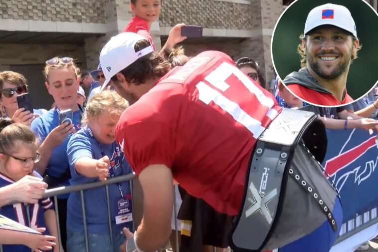 josh-allen-has-touching-moment-with-crying-fan-at-bills-camp