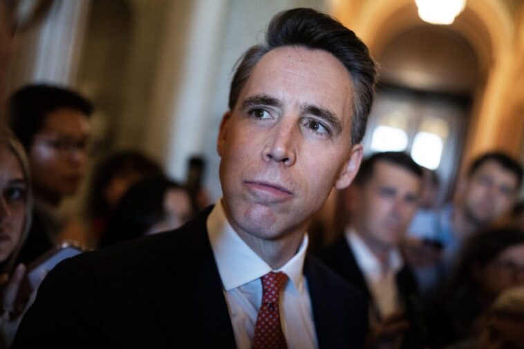 senate-panel-votes-to-ban-stock-trading-for-lawmakers,-president,-and-vp-—-but-spares-trump