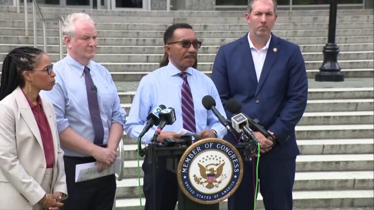 maryland-senator-says-newark-ice-facility-hides-‘evil-persisting-in-darkness’-after-denied-access
