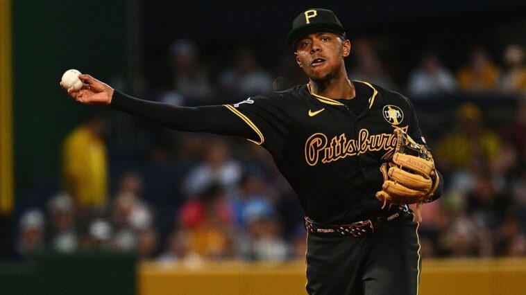 sources:-reds-acquiring-3b-hayes-from-pirates