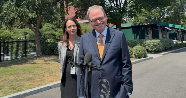 (video)-national-economic-council-director-kevin-hassett-roasts-chuck-schumer-for-calling-gdp-growth-a-“mirage”-and-claiming-data-is-actually-“very-troubling”