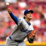 shohei-ohtani-exits-seventh-dodgers-start-early-with-cramps,-remains-in-game-as-hitter