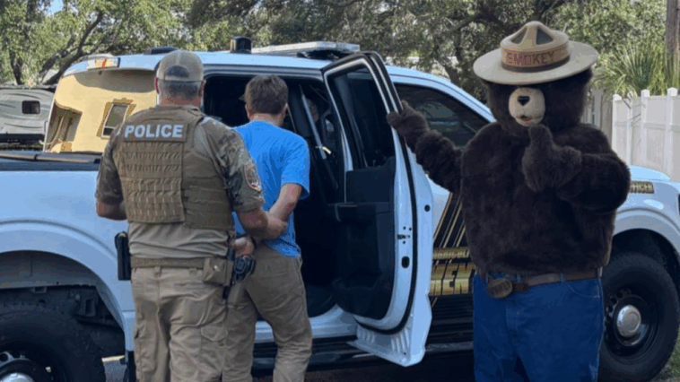 smokey-the-bear-arrests-man-for-allegedly-stealing-his-signs-in-florida-to-sell-on-facebook:-‘dumb-criminals’