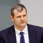 european-prime-minister-resigns-after-protests-over-past-financial-dealings