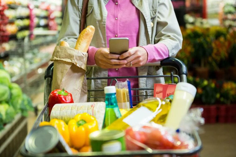 banned-chemicals-found-in-american-shampoo,-sunscreen-and-tampons-across-major-brands