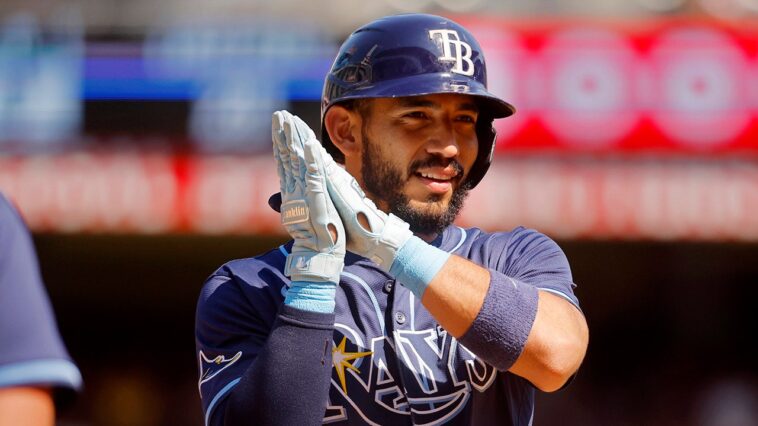 rays-player-traded-to-yankees-during-game-between-rivals,-gets-emotional-send-off