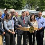 suffolk-county-executive-ed-romaine-signs-off-on-longer-terms-for-lawmakers-—-now-voters-get-to-decide