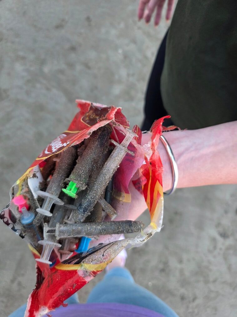 beachgoers-horrified-after-‘a-heap-of-medical-waste’-washed-ashore