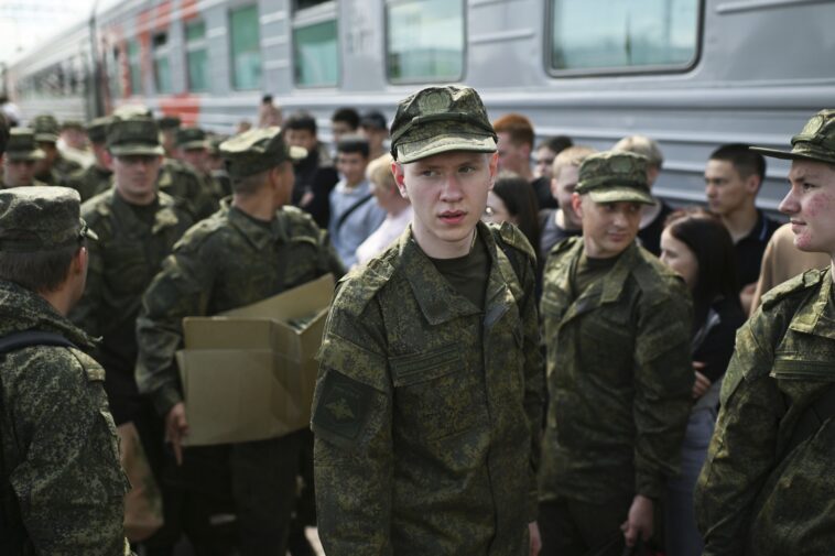 russia-is-sending-kidnapped-ukrainian-teens-to-the-frontlines,-kyiv-says:-‘fighting-against-their-own-people’