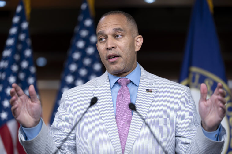 democrats’-approval-rating-craters-to-35-year-low:-wsj-poll