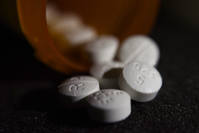 national-shortage-of-prescription-pain-meds,-like-percocet,-sparks-major-concern-in-canada