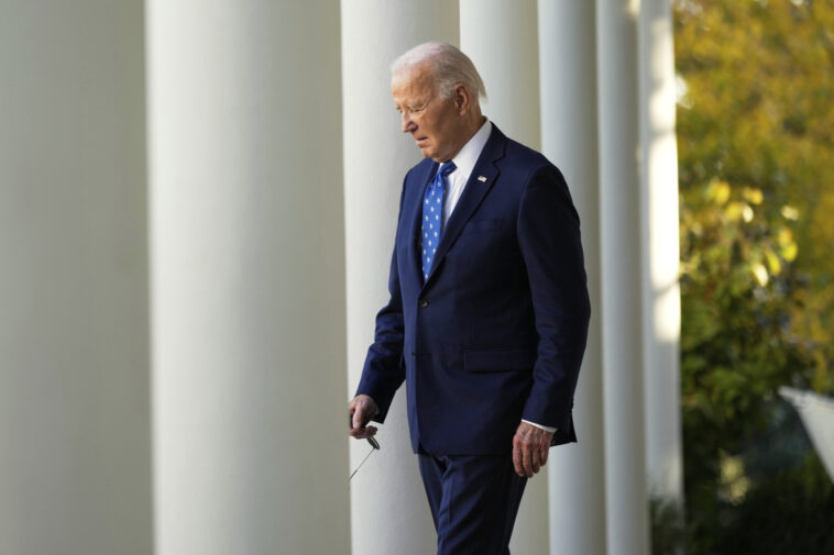 biden’s-top-aides-lived-in-‘fog-of-denial’-over-president’s-cognitive-decline:-insider