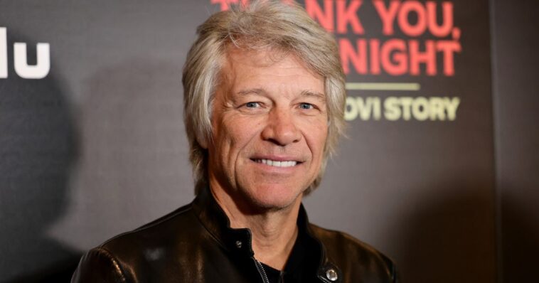video:-the-time-rock-legend-jon-bon-jovi-saved-a-suicidal-woman-about-to-jump-off-a-bridge