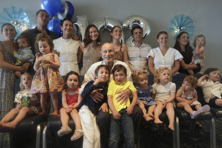 wwii-vet-marks-102nd-birthday-and-plans-for-his-long-awaited-bar-mitzvah:-‘the-best-is-yet-to-come’
