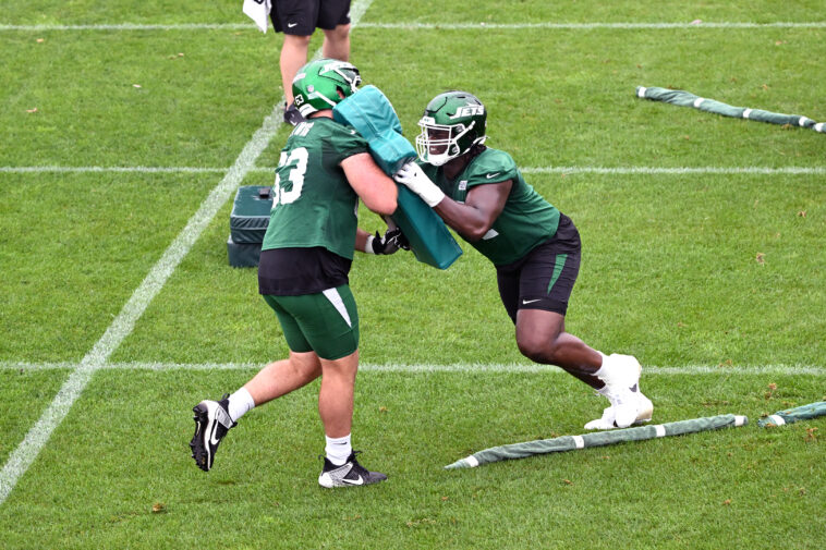 jets’-youth-movement-in-full-swing-on-the-offensive-line