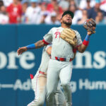 edmundo-sosa-exits-phillies-yankees-game-after-scary-collision