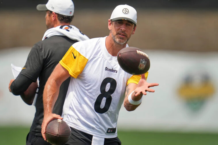 aaron-rodgers-calls-mystery-wife-his-'rock,'-takes-high-road-in-response-to-terry-bradshaw