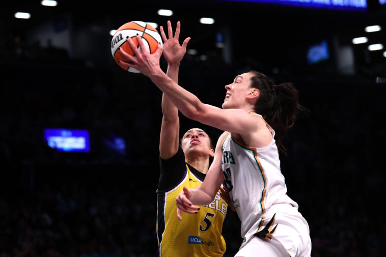 breanna-stewart-exits-with-lower-leg-injury-in-latest-liberty-worry