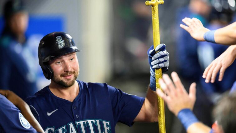 mariners’-raleigh-is-1st-in-majors-with-40-hrs