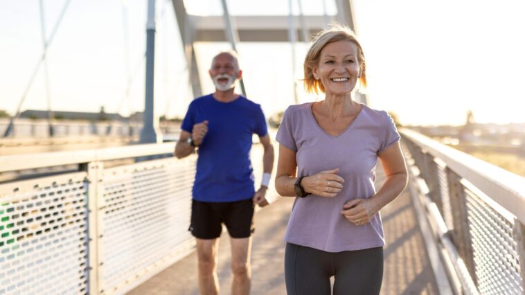 simple-japanese-fitness-trend-could-add-7-years-to-life-expectancy,-experts-say