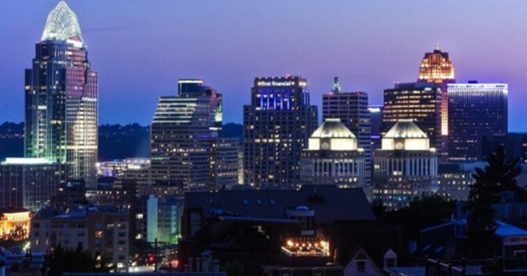 horror:-two-white-people-savagely-beaten-by-vicious-mob-in-downtown-cincinnati-near-a-music-festival-while-others-record-the-sickening-violence-(videos)