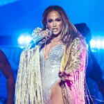 jennifer-lopez-suffers-wardrobe-malfunction-during-concert