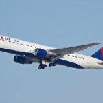 shocking-video:-10-agents-storm-plane-to-arrest-delta-co-pilot-moments-after-landing-at-san-francisco-airport