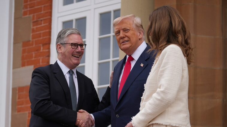 trump-praises-starmer-on-turning-around-migrant-boats:-‘fantastic-thing’