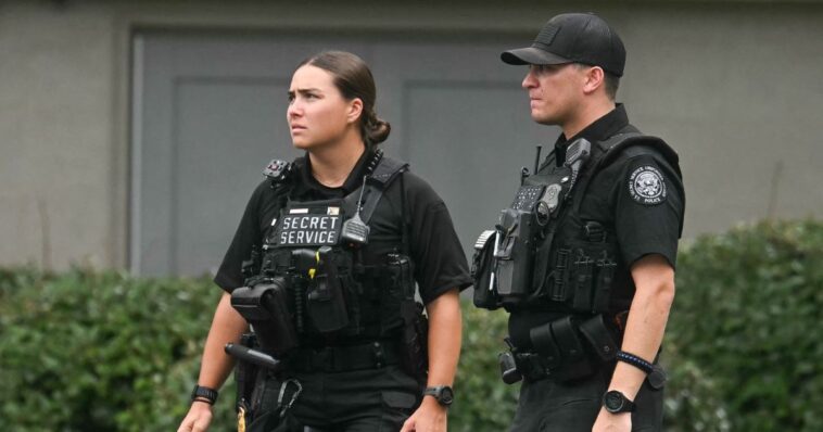 secret-service-arrests-man-who-breached-treasury-building-perimeter,-calls-in-bomb-squad