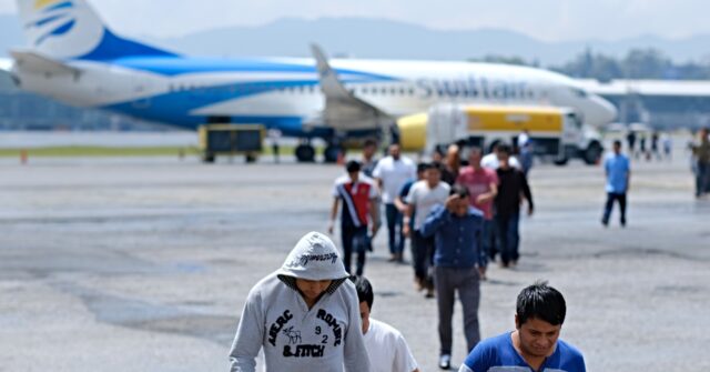 immigration-poll:-majority-favor-deporting-migrants-in-the-country-illegally