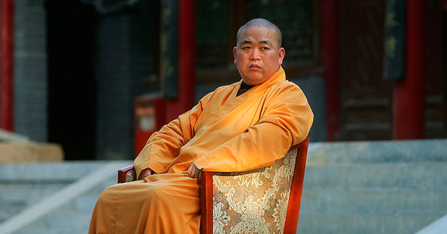 china-purges-top-shaolin-monk,-accused-of-having-lovechild-and-stealing-funds