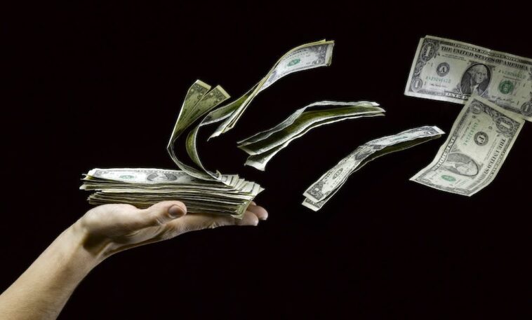 blue-strongholds-lose-hundreds-of-billions-in-income-as-americans-flock-to-red-states