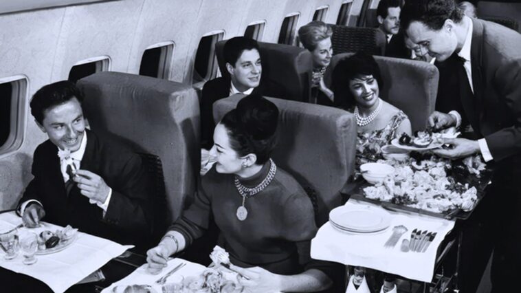 air-travel’s-‘golden-age’-featured-steak-dinners,-cocktails-and-formal-attire-for-sophisticated-travelers