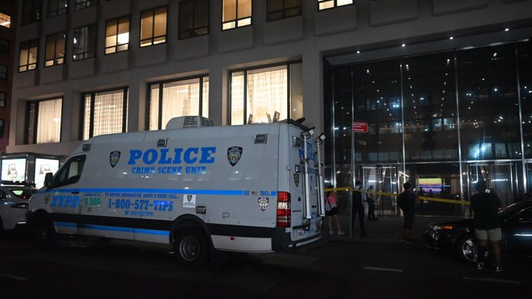 nflpa-reacts-to-‘tragic’-shooting-at-office-building-of-league’s-headquarters:-‘sincere-condolences’