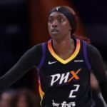 video:-‘hair-jordan’:-fan-reportedly-ejected-after-wnba-player’s-wig-falls-off-during-game