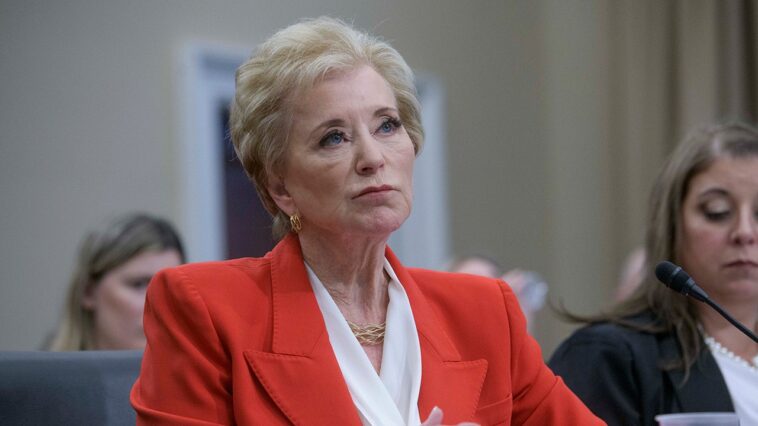 linda-mcmahon-sends-warning-to-maine-after-state’s-education-chief’s-emails-undermining-trump-surface