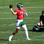 justin-fields-ends-on-high-note-in-jets-practice-return
