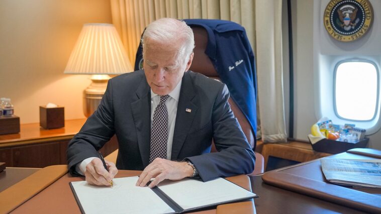 fox-nation-investigates-biden’s-controversial-autopen-use-in-brand-new-special