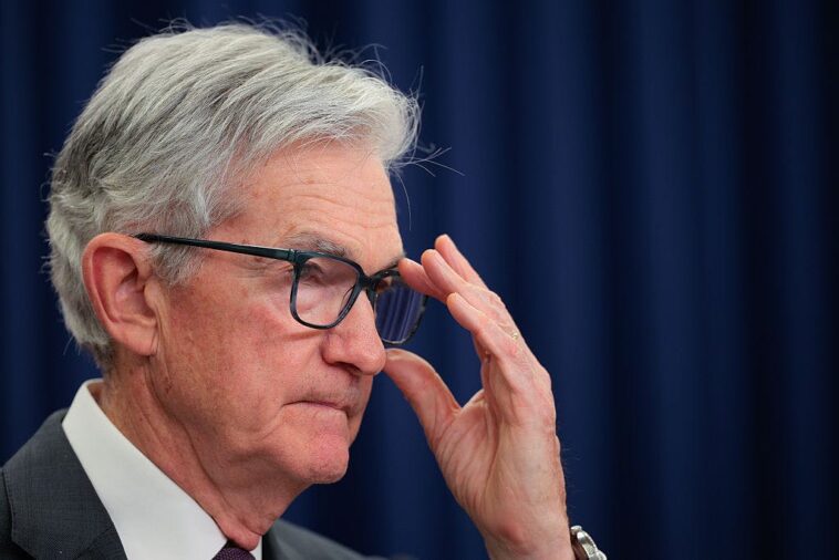 fed’s-delay-on-rate-cuts-threatens-us.-economy,-say-two-dissenting-governors-eyeing-top-job