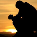 op-ed:-true-men-of-faith-pray-regularly,-but-not-for-the-reason-you-might-think
