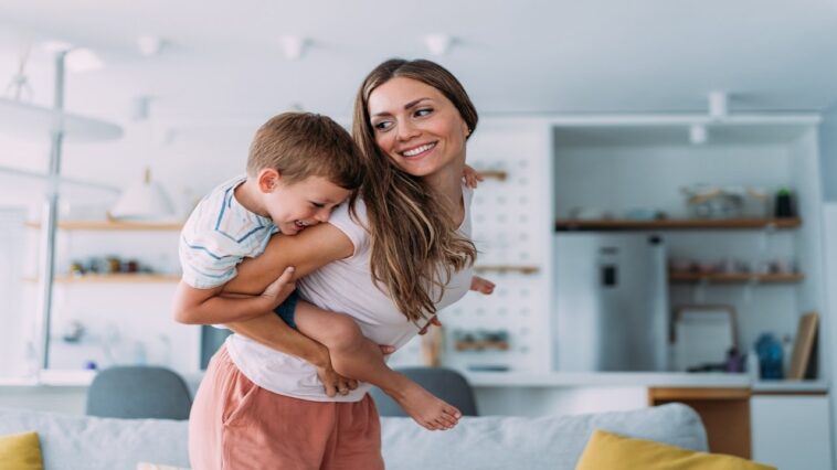 the-message-about-motherhood-the-media-desperately-wants-you-to-miss