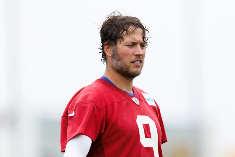 rams-qb-matthew-stafford-sees-back-specialist-again-as-injury-timetable-remains-murky