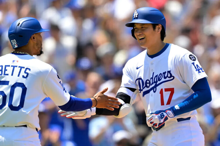 shohei-ohtani-returns-to-leadoff-spot-for-dodgers,-mookie-betts-moves-back-to-no.-2-in-lineup