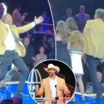 jared-allen-tears-pants-while-doing-his-sack-celebration-at-hall-of-fame-induction