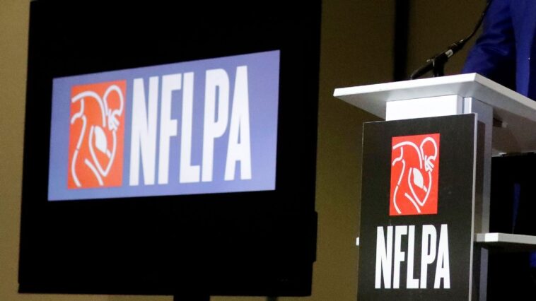 nflpa-elects-white-as-interim-executive-director