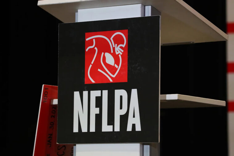 nflpa-elects-david-white-to-serve-as-interim-executive-director-after-lloyd-howell’s-resignation