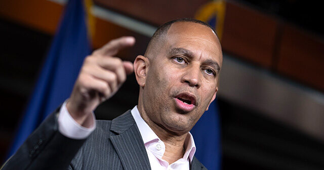 hakeem-jeffries-cheers-texas-dems-who-fled-state-to-block-gop-map:-‘the-embodiment-of-good-trouble’
