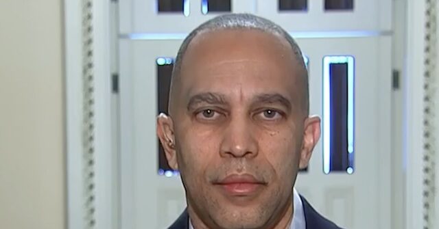 jeffries:-texas-redistricting-an-effort-‘steal-the-midterm-elections’