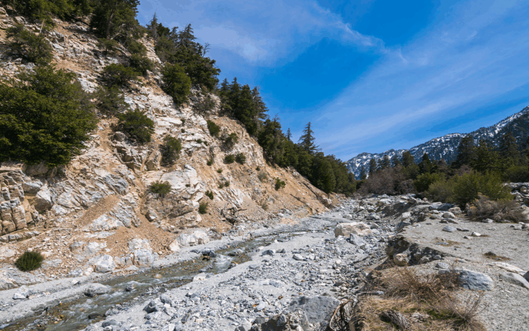 cries-for-help-lead-rescuers-to-injured-hiker-after-terrifying-25-foot-plunge-at-popular-waterfall